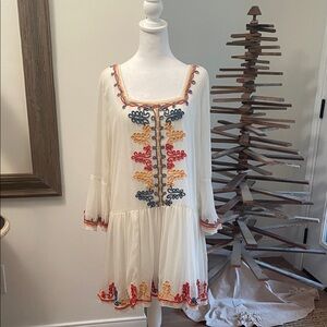 ✨ Tularosa Embroidered Boho Dress ✨